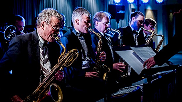 : Finnair Pilots' Big Band